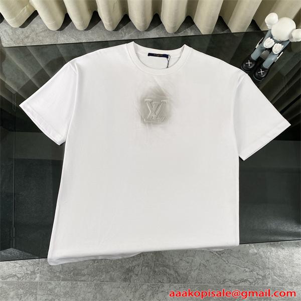 エンボスロゴ 半袖Tシャツ ルイヴィトン コピー Louis Vuitton メンズ レディース 立体モノグラム シンプル 高級感 無地 クルーネック