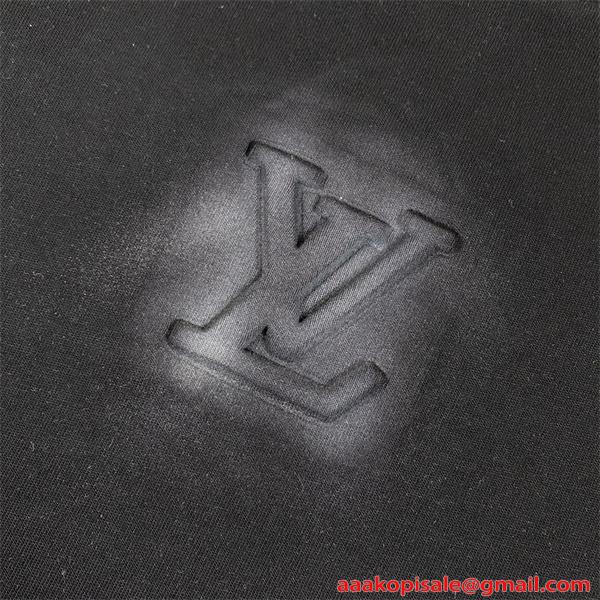エンボスロゴ 半袖Tシャツ ルイヴィトン コピー Louis Vuitton メンズ レディース 立体モノグラム シンプル 高級感 無地 クルーネック