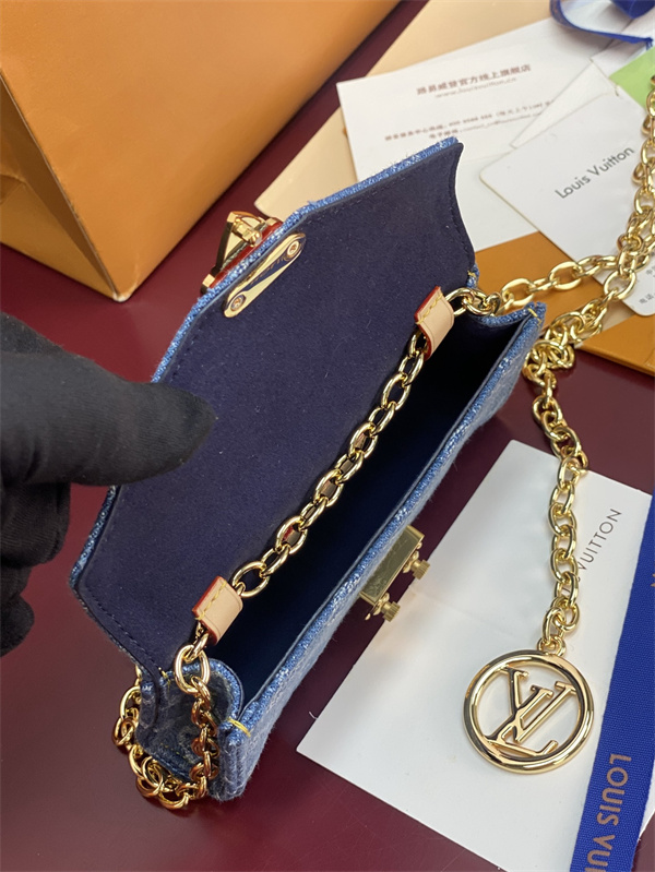 ❤ルイヴィトンショルダーバッグコピーM4622Z POUCH METIS たっぷり収納できるサブバッグ – おしゃれで機能的