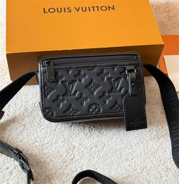 男女OK新作★LV Soft Trunkルイヴィトンミニバッグスーパーコピー2026最新おしゃれで軽い Monogram Eclipse