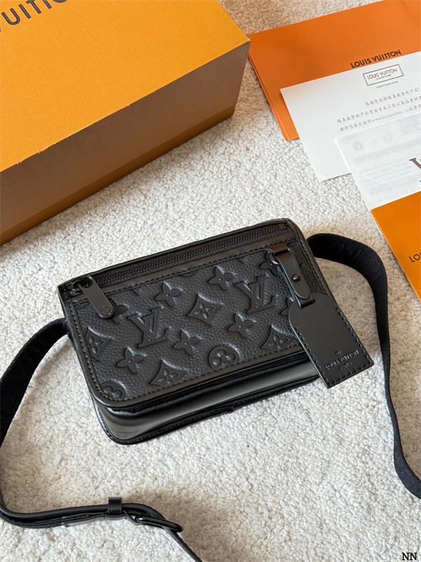 男女OK新作★LV Soft Trunkルイヴィトンミニバッグスーパーコピー2026最新おしゃれで軽い Monogram Eclipse