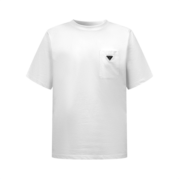 最新2026トレンド★プラダtシャツコピーPRADAおしゃれコーディネート年齢問わずカッコイイ