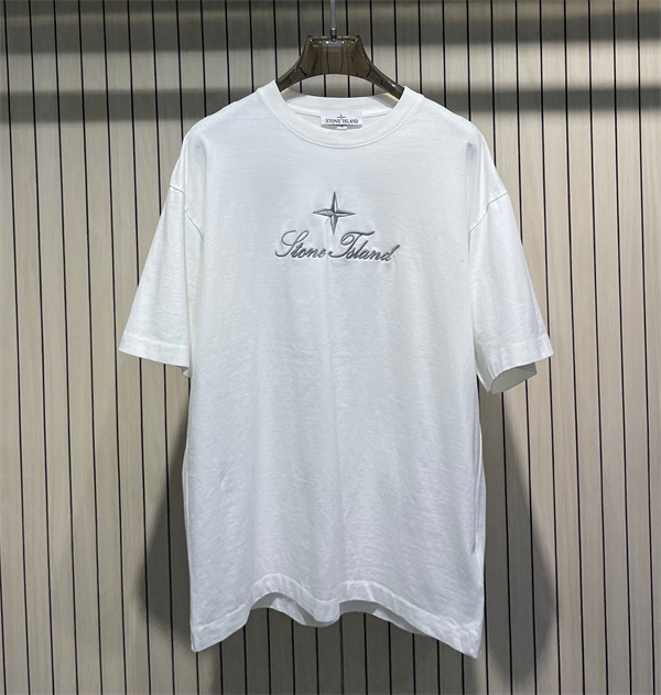 3カラー 半袖Tシャツ ストーンアイランド コピー  センターロゴプリント クルーネック Stone Island