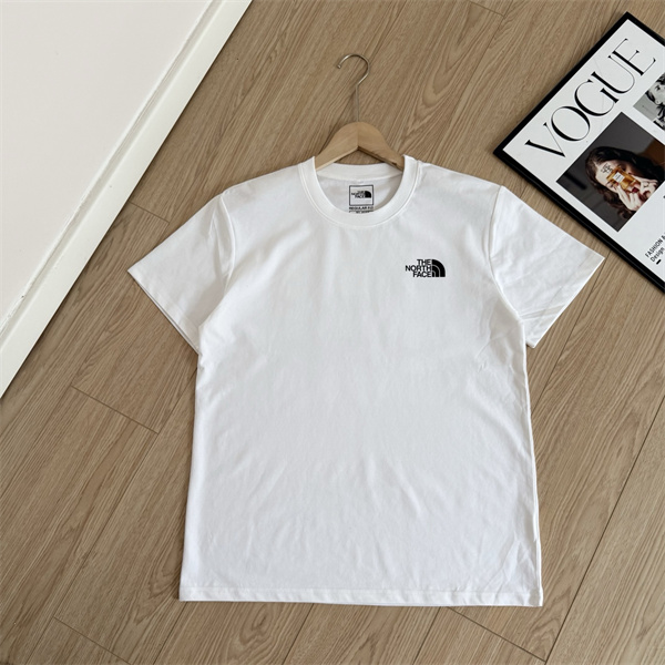 ギアスケッチプリント 半袖Tシャツ 胸元ワンポイントロゴ ホワイト ブラック クルーネック NEVER STOP EXPLORING ザ・ノース・フェイス コピー THE NORTH FACE