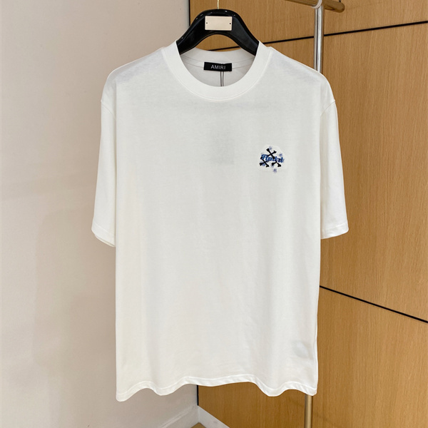 アミリ コピー ワンポイン AMIRI トロゴ 半袖Tシャツ クロスモチーフ ホワイト ブラック クルーネック シンプルボディ