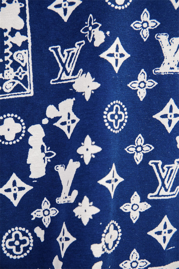 ブルーモノグラム 半袖Tシャツ Louis Vuitton ホワイトベース ルイヴィトン コピー バンダナ調プリント クルーネック 総柄デザイン