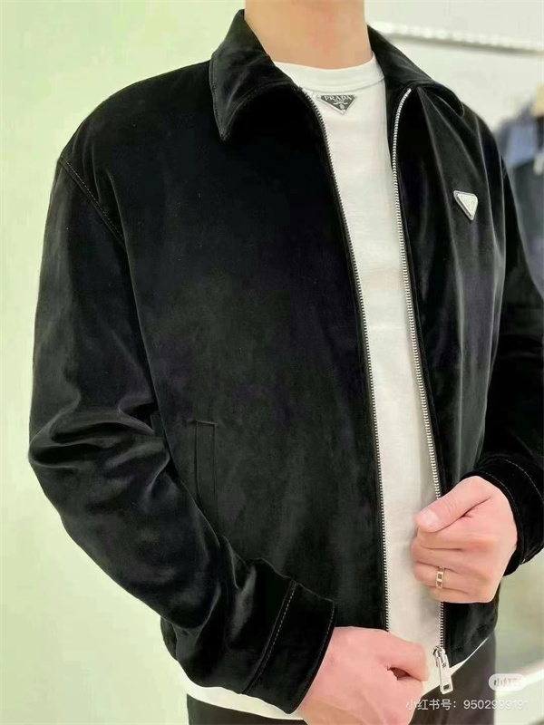 ブラック ベロア調ジップジャケット PRADA 胸元トライアングルロゴ プラダ コピー スタンドカラー シルバーファスナー 長袖アウター