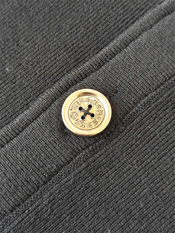 ブラック 襟付きカーディガン Chrome Hearts バックゴシックロゴ クロムハーツ コピー クロスパッチ フロントボタン ポケット付き