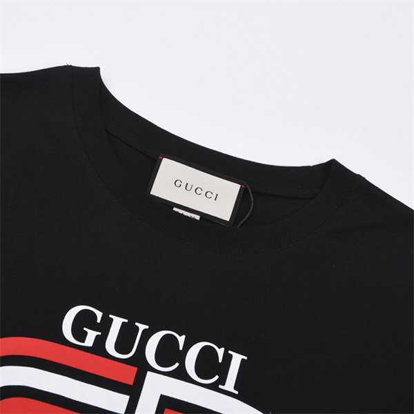  アイボリー 半袖Tシャツ GUCCI マルチカラーGGプリント グッチ コピー フロントロゴ クルーネック 無地バックデザイン