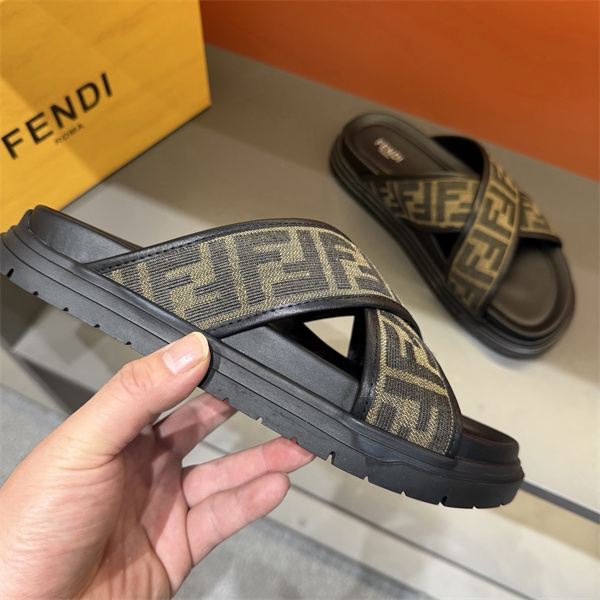 おしゃれな夏ファッションFENDI フェンディサンダルコピー最新モデル激安(日本最大級)
