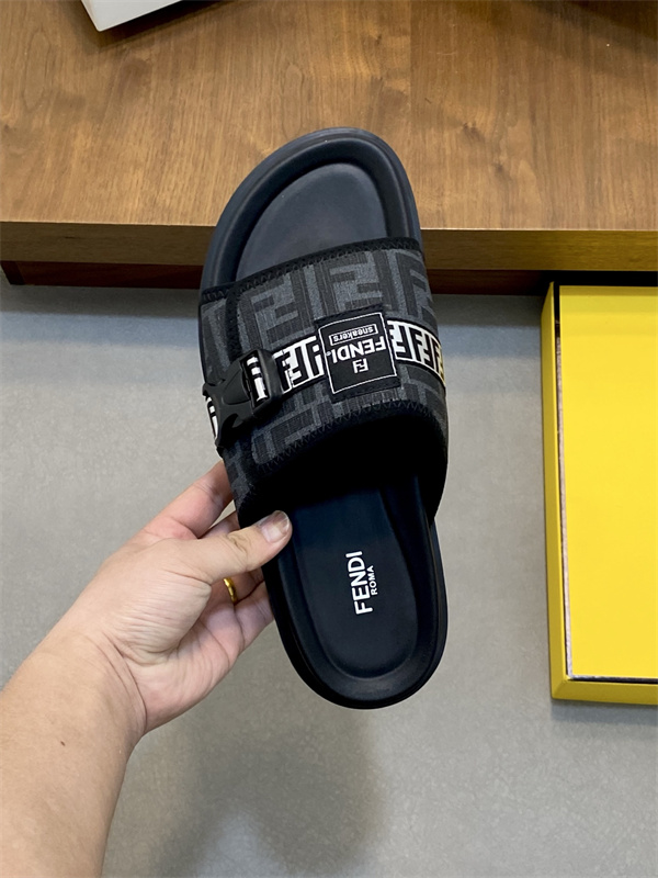 年齢を問わず フェンディ FENDI サンダルコピーカジュアルウェア 2026春夏人気トレンドアイテム 激安(日本最大級)