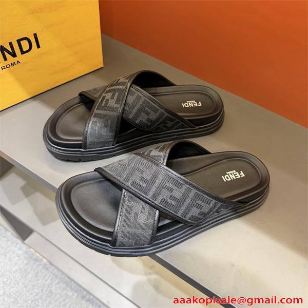 お目立ち度の高い新品 フェンディサンダル コピーFENDI 春夏2026の最新アイテム 激安(日本最大級)