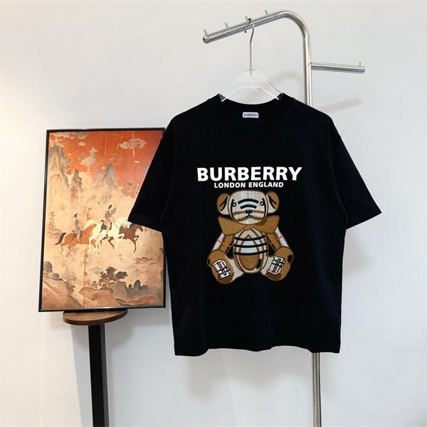 ホワイト ブラック バーバリー コピー Tシャツ 熊モチーフ プリント 大型ロゴ 日常 カジュアル モード感 Burberry 