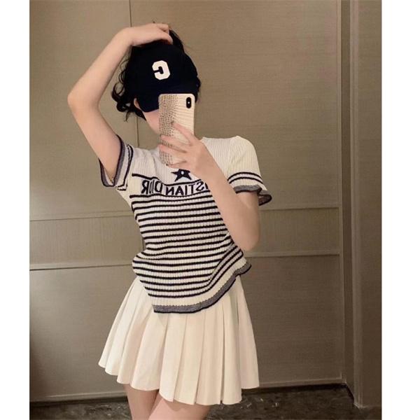 Dior ディオール コピー Ｔシャツ 半袖 ボーダーニット レディース ロゴ入り 春夏 カジュアル 高級感 上質 