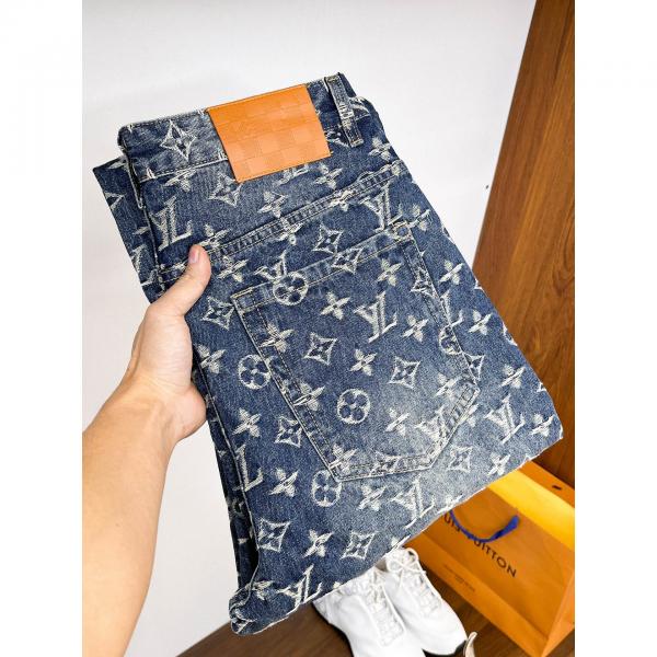 LOUIS VUITTON デニムパンツ メンズ ストレート ヴィンテージ加工 ルイヴィトン コピー 高級感 ストリート