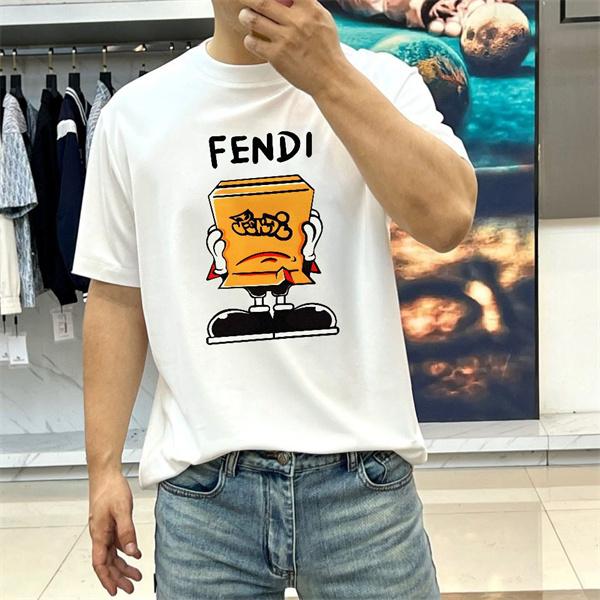 フェンディ コピー 半袖 Tシャツ メンズ ワイドフィット ホワイト ブラック プリントデザイン キャラクター柄 ロゴ入り カジュアル 通気性 柔らか素材 春夏