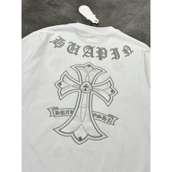  クロムハーツ コピー 半袖 Tシャツ メンズ ワイドフィット 刺繍デザイン クロスモチーフ ゴシック文字 バックプリント フロントロゴ オーバーサイズ カジュアル ストリート ホワイト 春夏