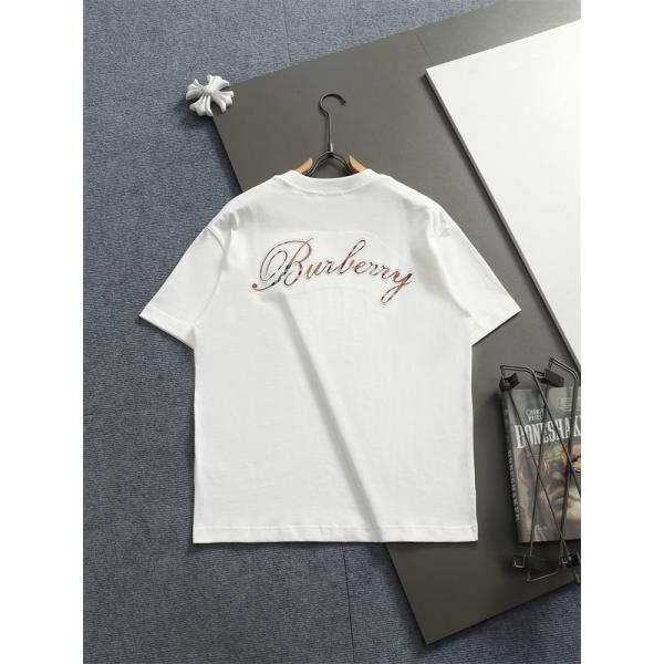 爽やか バーバリー コピー 半袖カットソー 白 黒 ロゴデザイン バックアクセント 夏映え シンプル 人気  BURBERRY