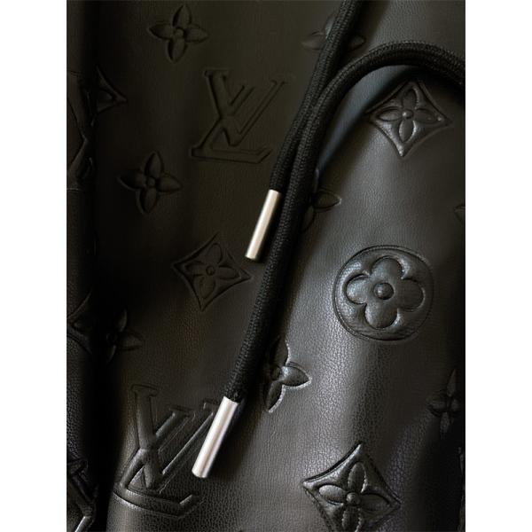 Louis Vuitton スーパーコピー フード付き ジップブルゾン ブラック エンボスモノグラム ルイヴィトン 光沢切替 高級感 ジャケット