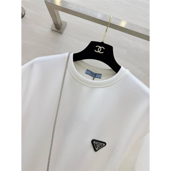 PRADAプラダロングtシャツコピー★2026トレンドファッション性抜群スタイリッシュ★ミニバッグ付き