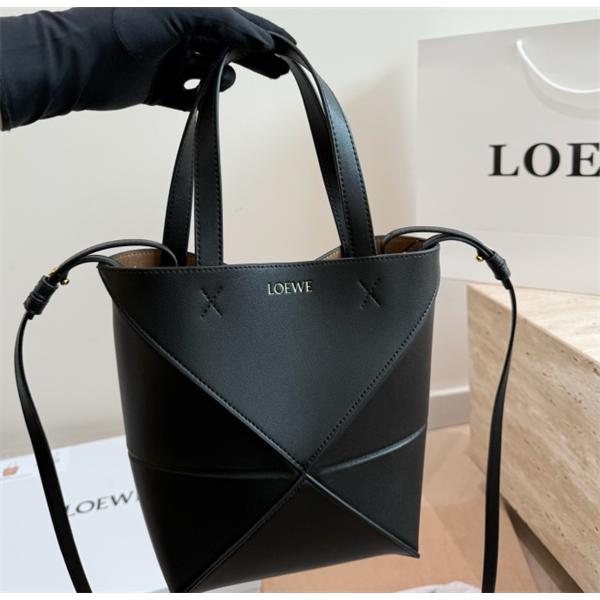 2026新作 LOEWE Fold toteロエベトートバッグコピー セレブ愛用のファッションアイテム