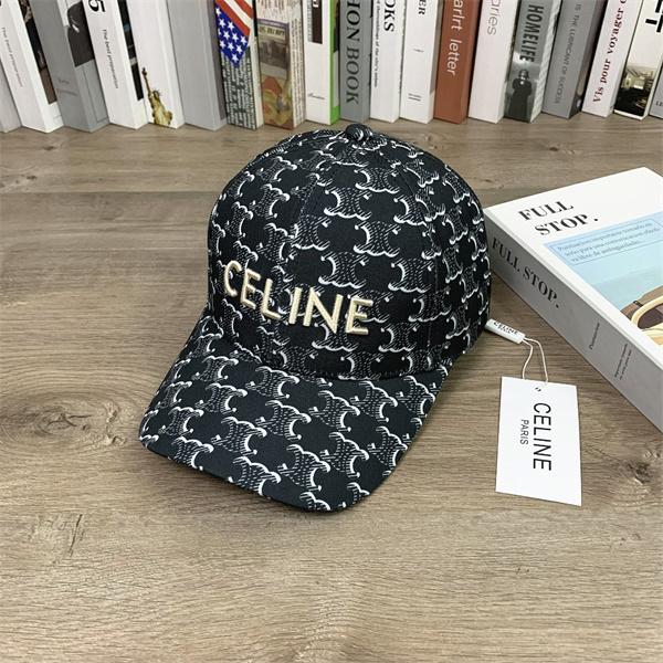 モノグラム柄 刺繍ロゴ コーデ主役 大人カジュアル 高見え デザイン性 帽子 セリーヌ コピー CELINE