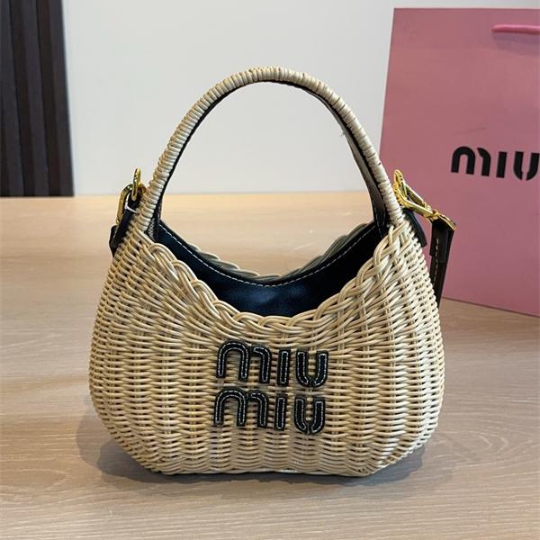 ベージュ ブラック かごバッグ 編み込みバッグ ストローバッグ 2WAY ショルダーバッグ ロゴ刺繍風 夏リゾート レディース ミュウミュウ コピー MIUMIU