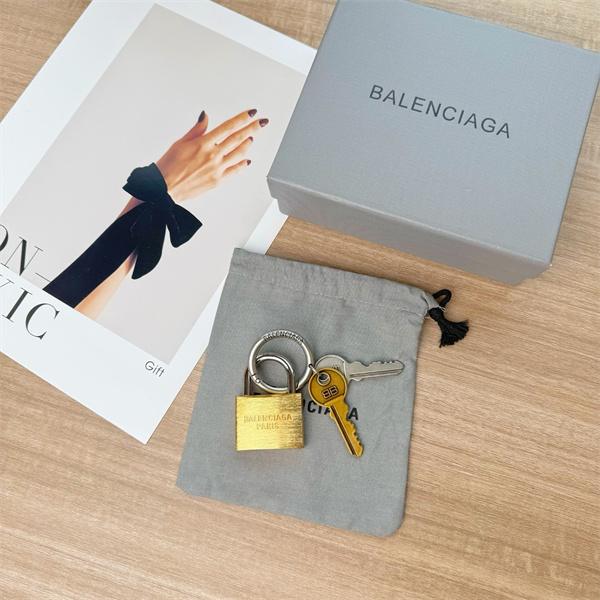 Rodeo新作BALENCIAGA  バレンシアガ キーホルダーコピーアクセサリー登場 おしゃれSNS映え間違いなし