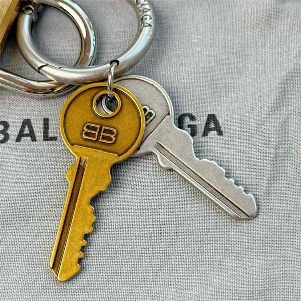 Rodeo新作BALENCIAGA  バレンシアガ キーホルダーコピーアクセサリー登場 おしゃれSNS映え間違いなし