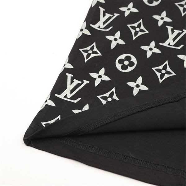  メンズ 半袖Tシャツ モノグラム総柄 ゴールドラインアート クルーネック 夏向け ルイヴィトン コピー LOUIS VUITTON