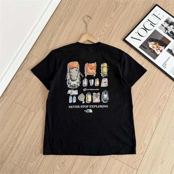ギアスケッチプリント 半袖Tシャツ 胸元ワンポイントロゴ ホワイト ブラック クルーネック NEVER STOP EXPLORING ザ・ノース・フェイス コピー THE NORTH FACE