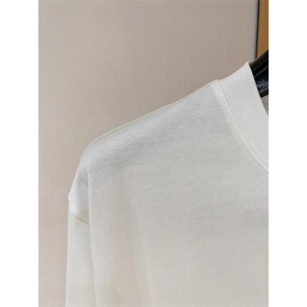 アミリ コピー ワンポイン AMIRI トロゴ 半袖Tシャツ クロスモチーフ ホワイト ブラック クルーネック シンプルボディ