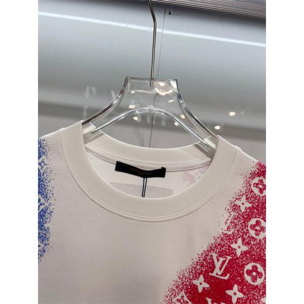 トリコロールモノグラム 半袖Tシャツ Louis Vuitton ホワイトベース ルイヴィトン コピー スプレー調プリント クルーネック