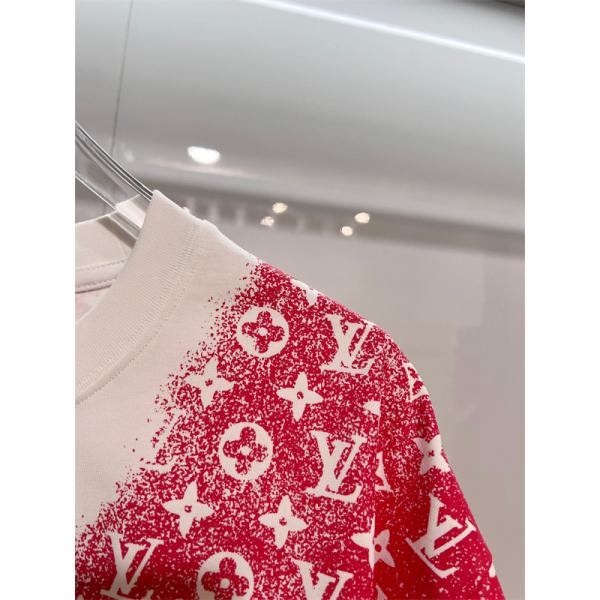トリコロールモノグラム 半袖Tシャツ Louis Vuitton ホワイトベース ルイヴィトン コピー スプレー調プリント クルーネック