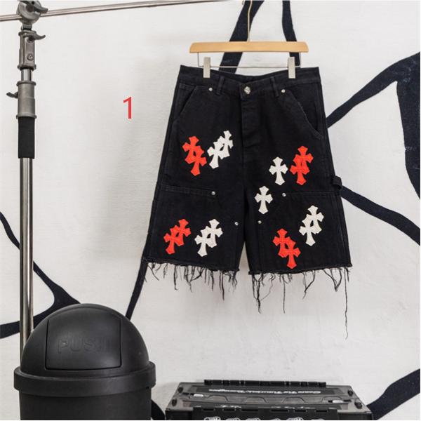 ブラックデニム ショートパンツ Chrome Hearts クロスパッチ装飾 クロムハーツ コピー カットオフ裾 レッドホワイト ワイドポケット