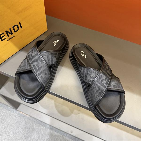 お目立ち度の高い新品 フェンディサンダル コピーFENDI 春夏2026の最新アイテム 激安(日本最大級)