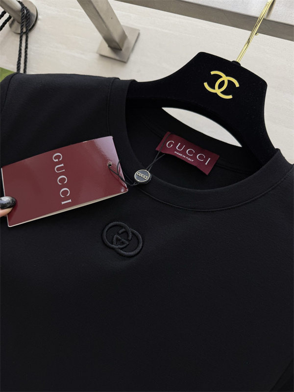 ３色❤2026ss❤グッチtシャツスーパーコピーGUCCI新作オンオフ兼用の万能アイテムレディースファッション