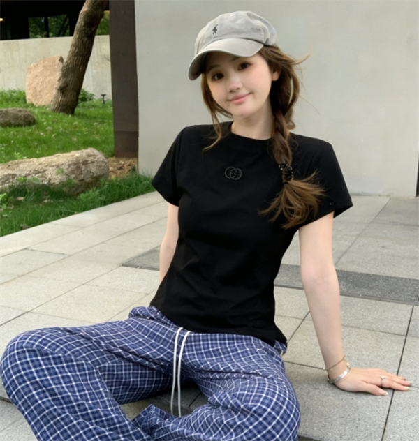 ３色❤2026ss❤グッチtシャツスーパーコピーGUCCI新作オンオフ兼用の万能アイテムレディースファッション