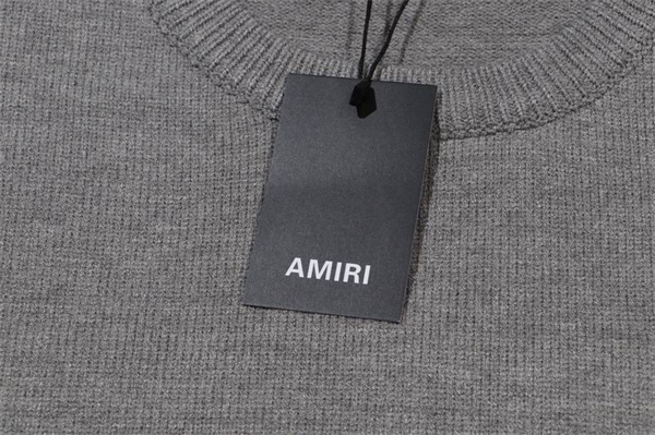 ★Amiri新作  アミリtシャツスーパーコピー無駄をそぎ落としたシンプルさが大人かっこいい2026上品