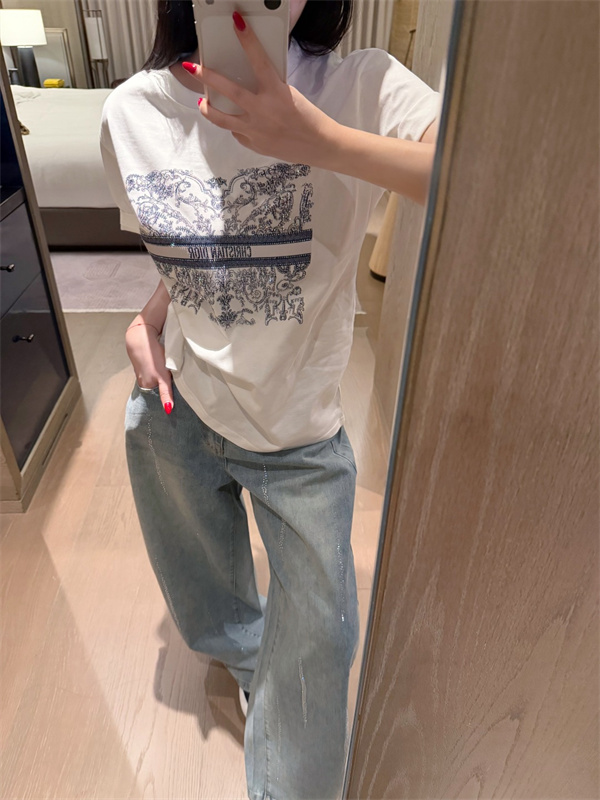 DIOR大人気❤ディオールtシャツコピー2026トレンド春夏オシャレコーディネート半袖