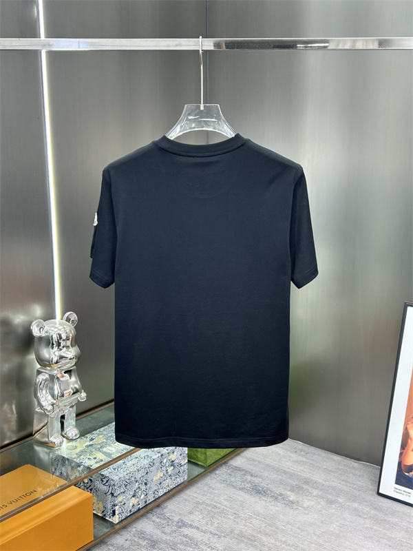 2026上品☆MONCLERモンクレールtシャツスーパーコピー お洒落コーディネート新作春夏コーデ