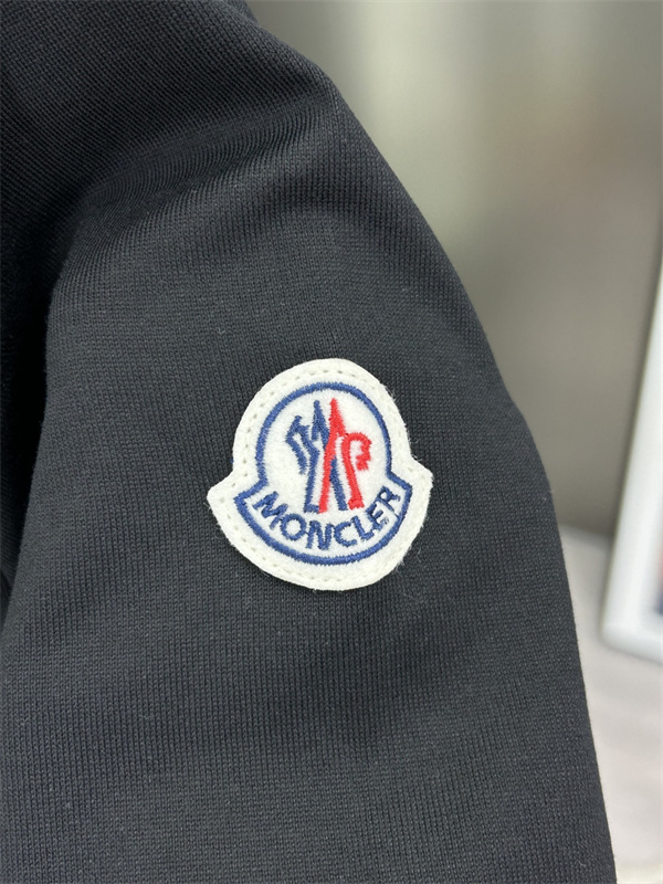2026上品☆MONCLERモンクレールtシャツスーパーコピー お洒落コーディネート新作春夏コーデ