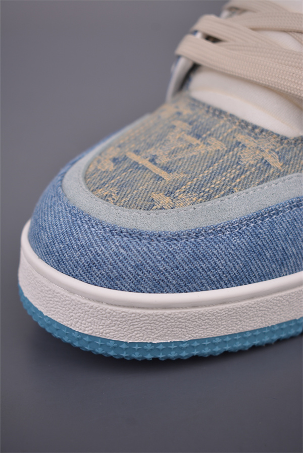 LOUIS VUITTON コピー ルイヴィトン LV Trainer スニーカー