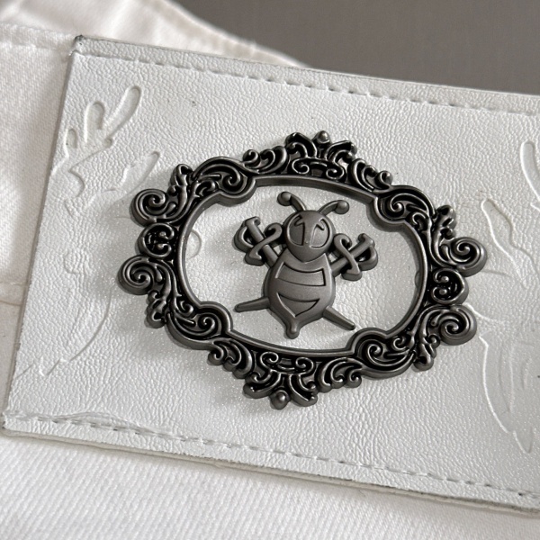 DIOR ディオール メンズ デニムパンツ ホワイト ストレート 刺繍ロゴ ジャガードポケット クリーン 上品 高級感