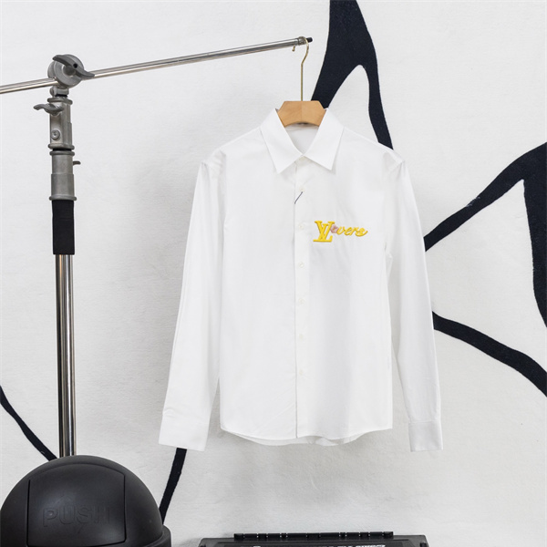 LOUIS VUITTON ルイヴィトン コピー Tシャツ ホワイト クリーンデザイン
