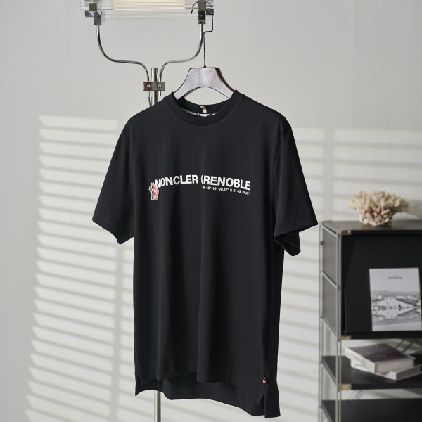 MONCLER モンクレール メンズ 半袖Tシャツ ロゴプリント クルーネック コットン シンプル カジュアル 定番