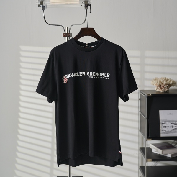 MONCLER モンクレール メンズ 半袖Tシャツ ロゴプリント クルーネック コットン シンプル カジュアル 定番