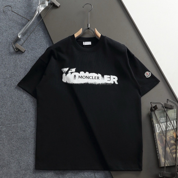MONCLER モンクレール 半袖Tシャツ メンズ ロゴプリント スプレーデザイン クルーネック コットン カジュアル ストリート 夏