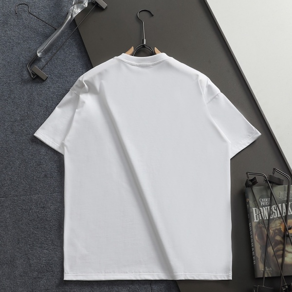 MONCLER モンクレール 半袖Tシャツ メンズ ロゴプリント スプレーデザイン クルーネック コットン カジュアル ストリート 夏
