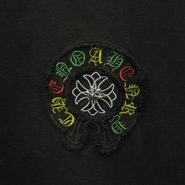 CHROME HEARTS クロムハーツ 2026新作 メンズ 半袖Tシャツ ヴィンテージウォッシュ クロスロゴ 刺繍 グラフィック オーバーサイズ  【商品説明】